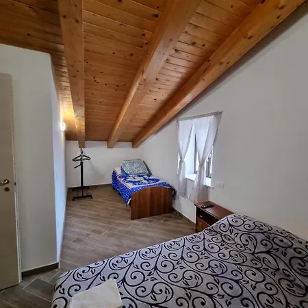 Holiday home Casa Vacanza Leo *